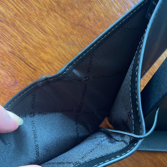 Men’s MK wallet - Picture 3 of 5
